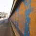Prima di arrivare in piazza Luigi di Savoia sulla destra si apre un passaggio:  lingresso di via Dieta di Bari, lunga strada che costeggia la ferrovia da cui  separata da un muro dipinto con un colorato murale